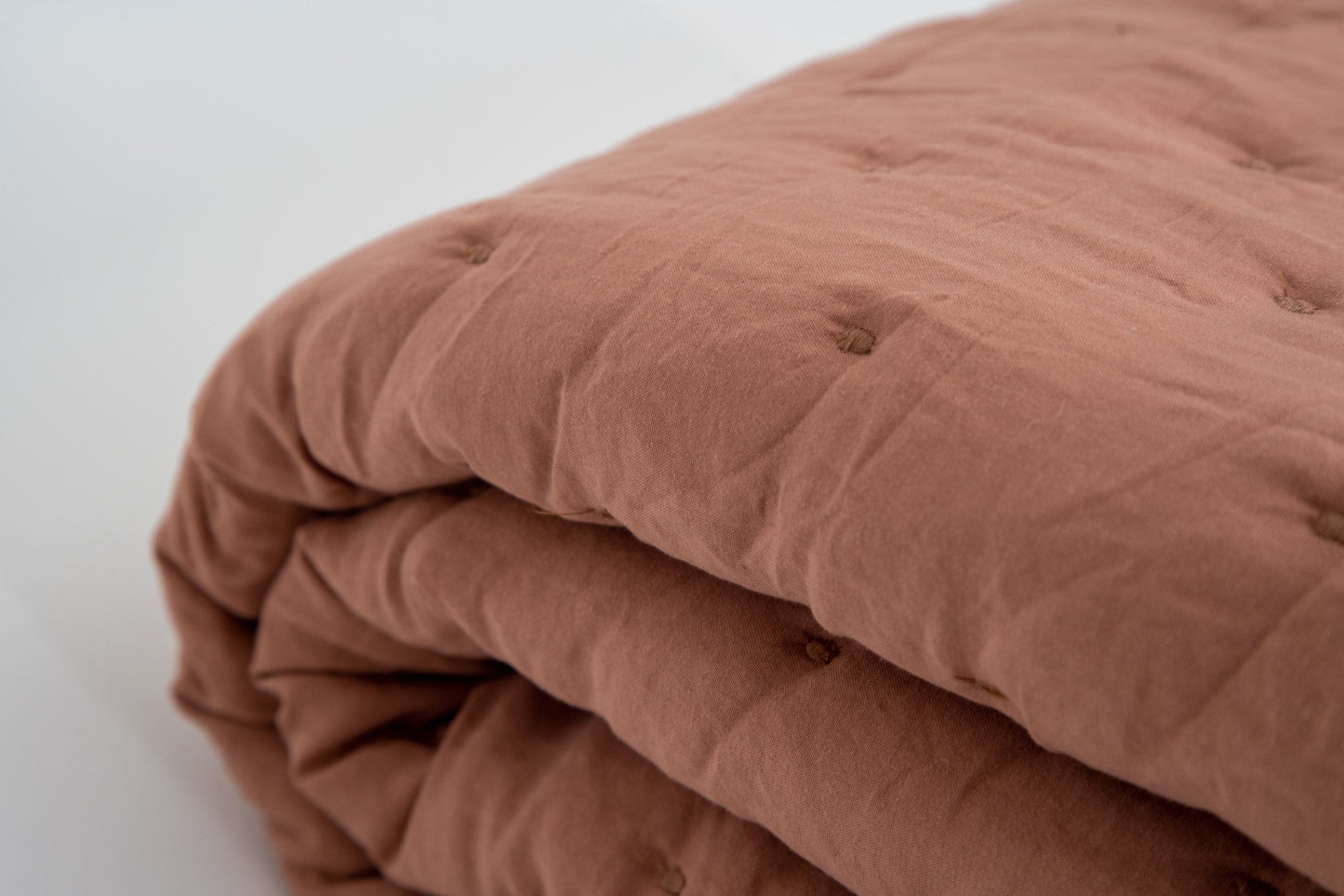 Quilt Set Ultra Soft Microfiber Stone-Washed Lightweight All Season - Chocolate